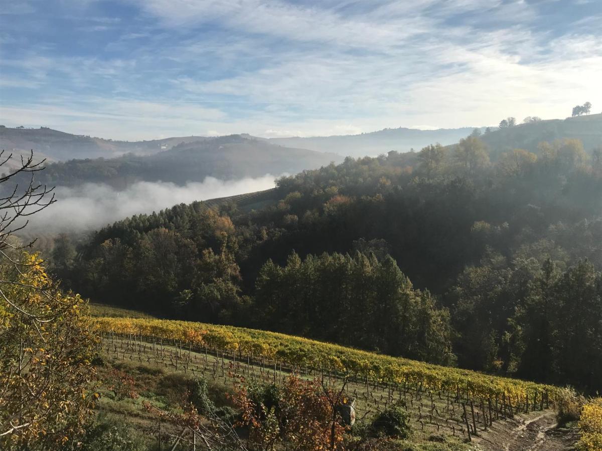 B&B Acaso Serralunga d'Alba Bagian luar foto